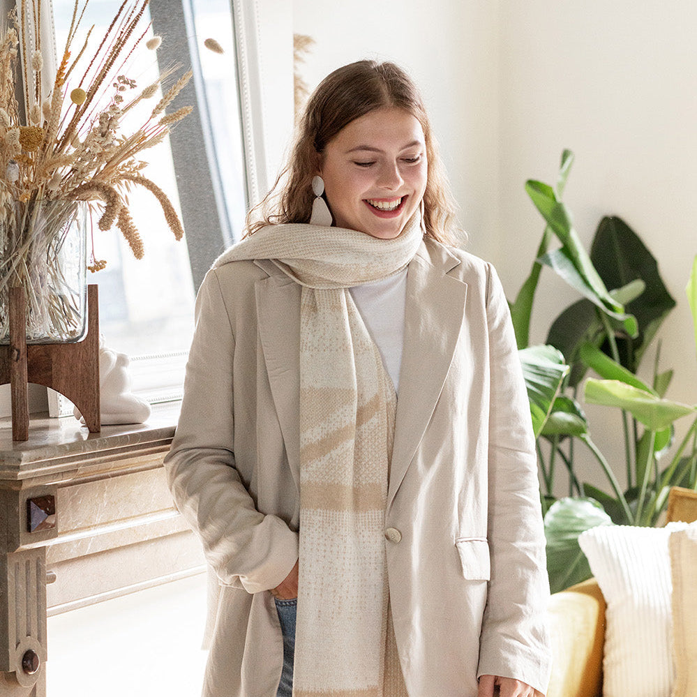 #itsawolvisfriend • Charlotte Spens