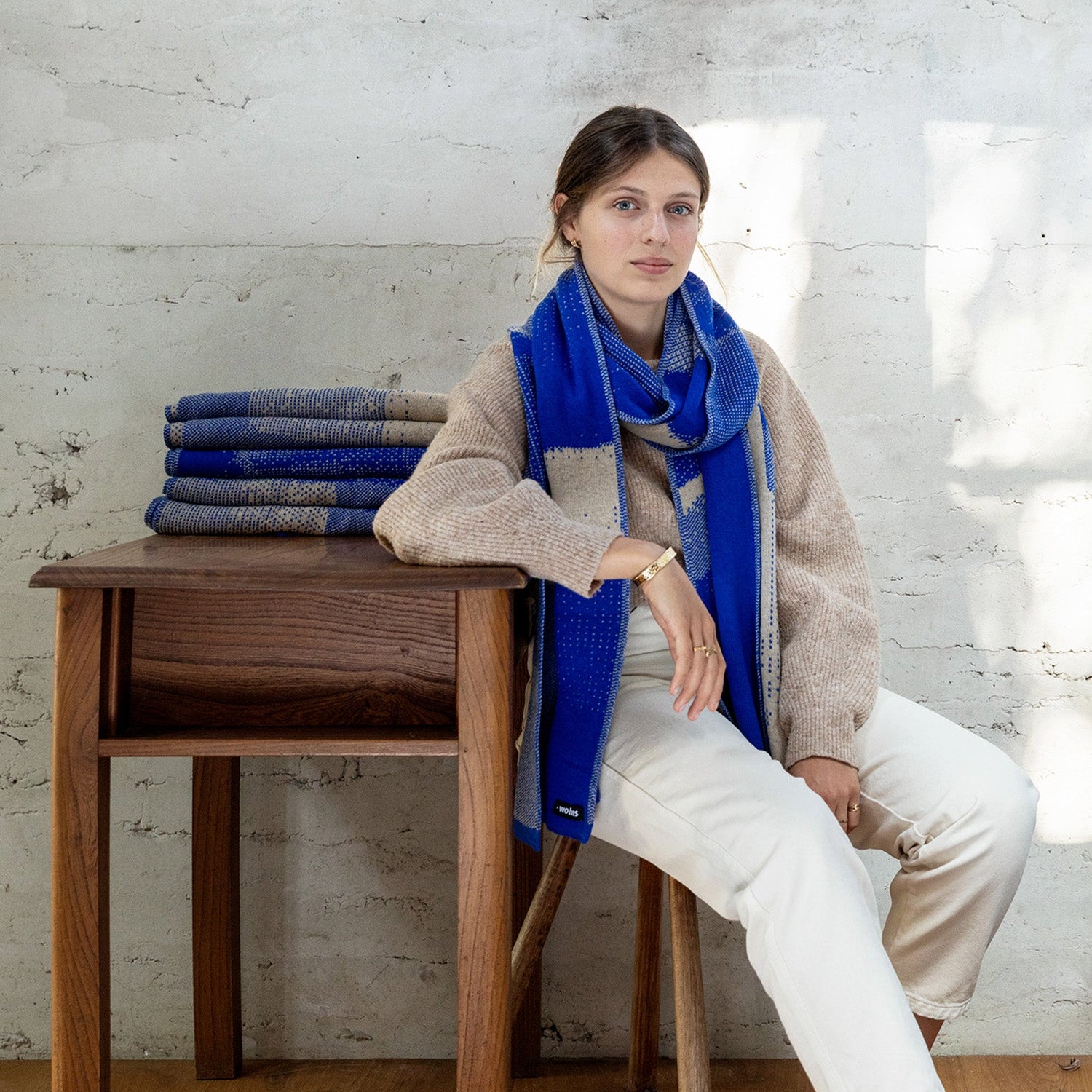 #itsawolvisfriend • Isabeau Goddé